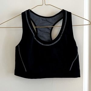 Black sports bra